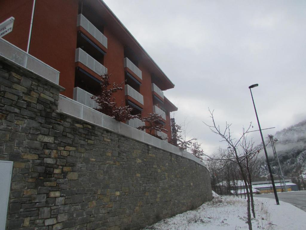 La Faiada Apartment El Pont de Suert Ruang foto